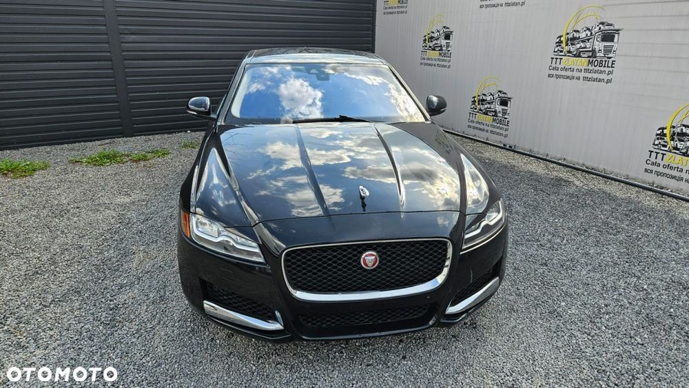 Jaguar XF - 1