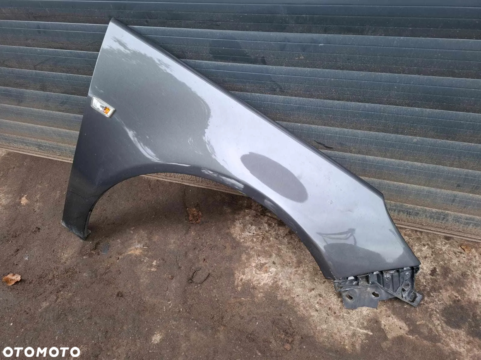 PRAWY BŁOTNIK PRZEDNI PRZÓD OPEL INSIGNIA A I Z177 - 2