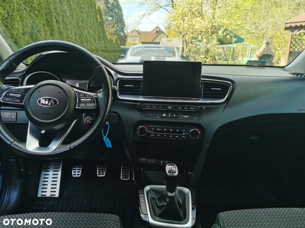 Kia Ceed 1.4 T-GDI L Business Line Plus - 16