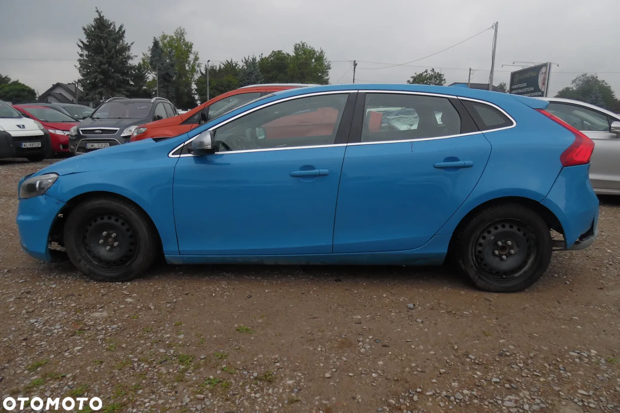 Volvo V40 D2 R-Design - 24