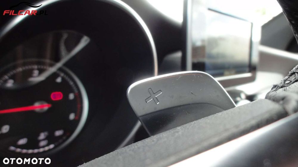 Mercedes-Benz GLC - 17