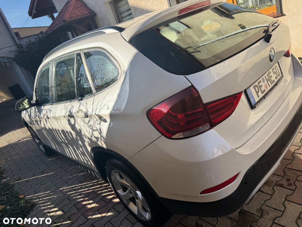 BMW X1 sDrive18i xLine - 11