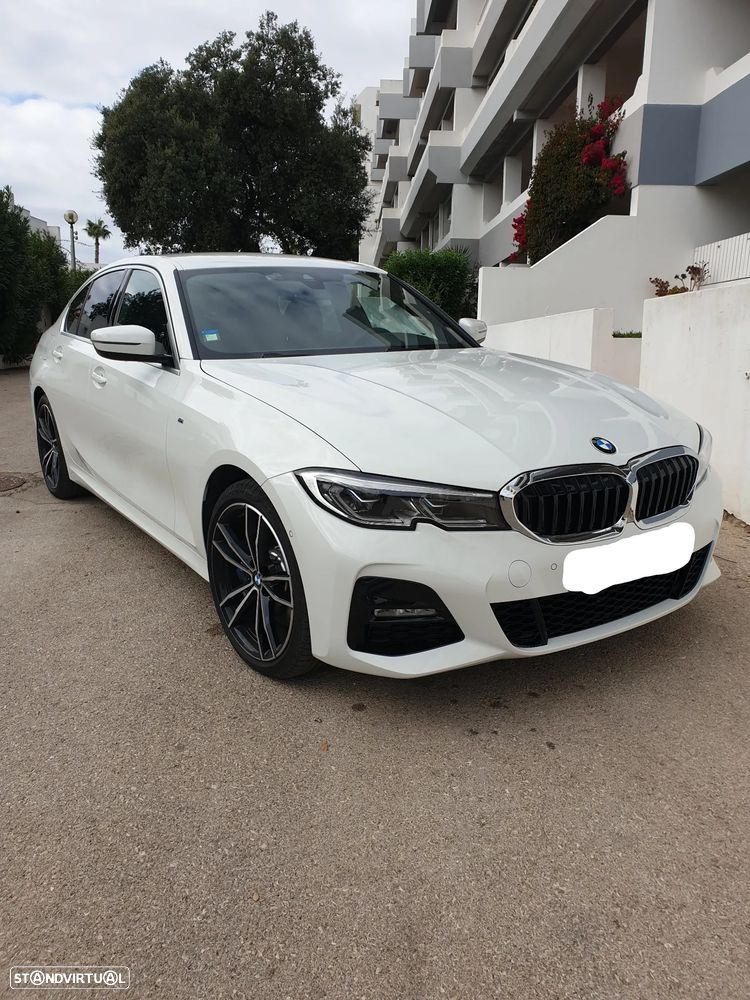 BMW 330 e Pack M Auto — fotografia 3