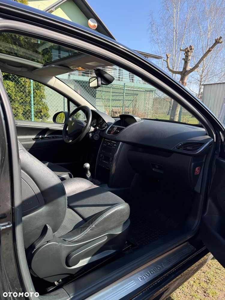 Peugeot 207 1.6 Turbo Sport - 9