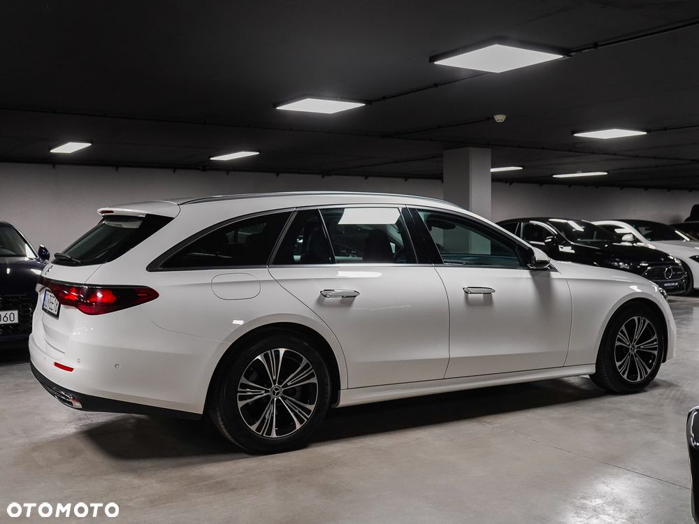 Mercedes-Benz E-Class 2025 photo 5