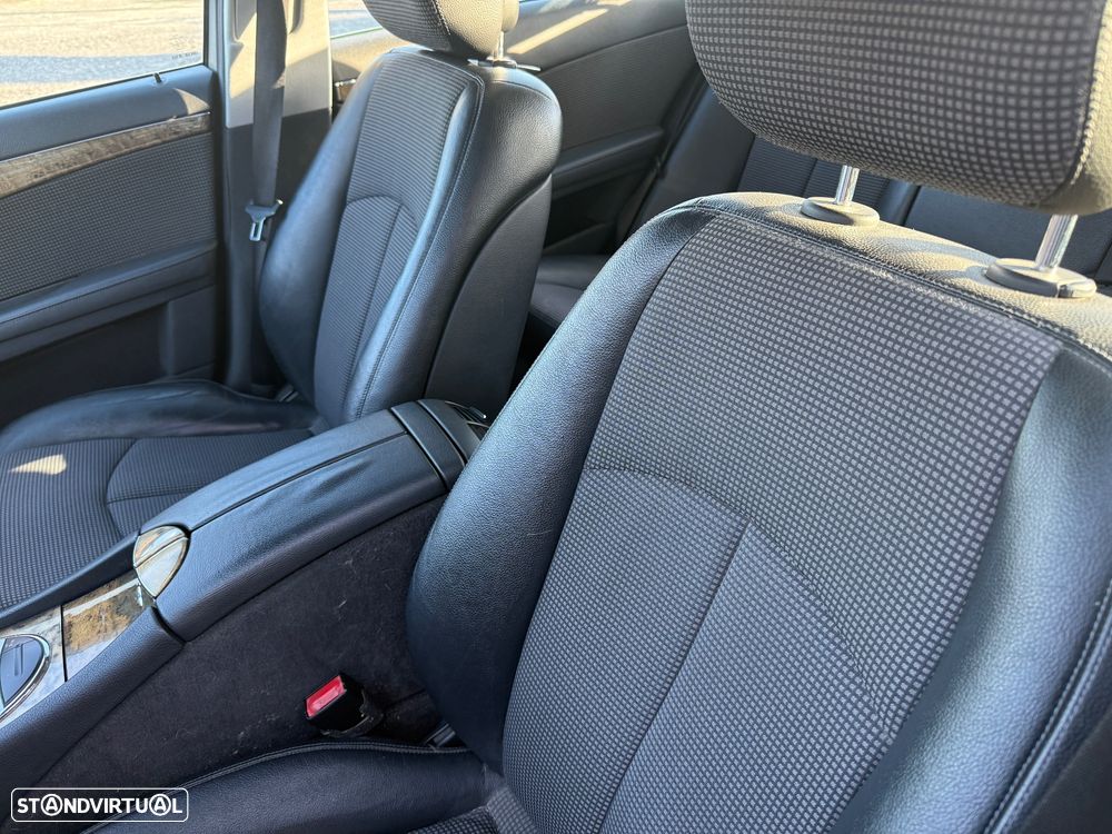 Mercedes-Benz E 220 CDI Avantgarde Aut. - 13