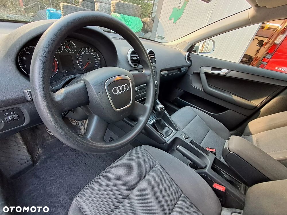 Audi A3 Sportback 1.6 Ambition - 16