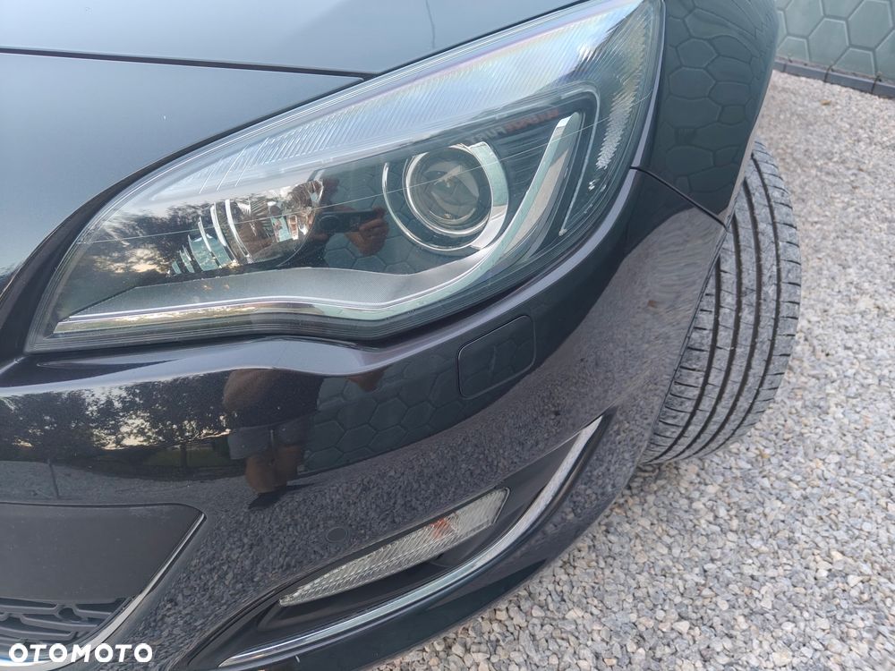 Opel Astra 1.4 Turbo Exklusiv - 22