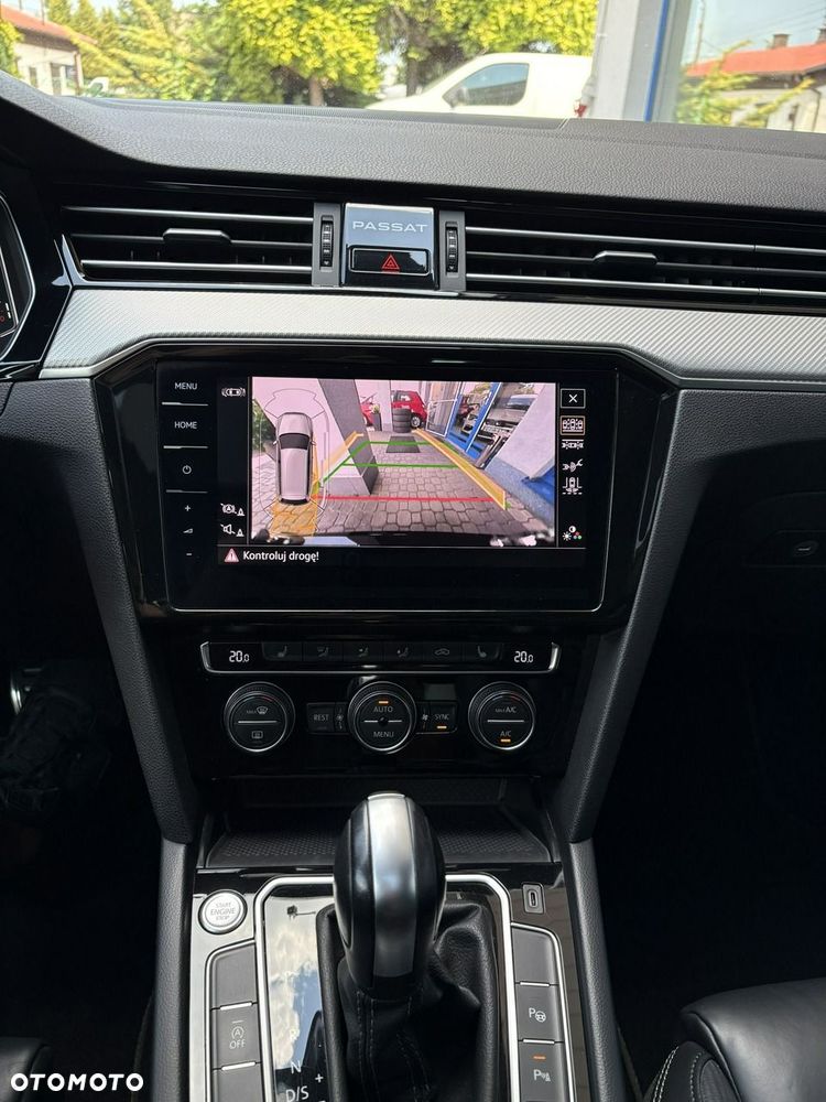 Volkswagen Passat - 26