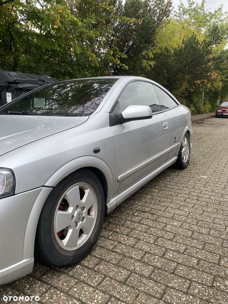 Opel Astra - 2