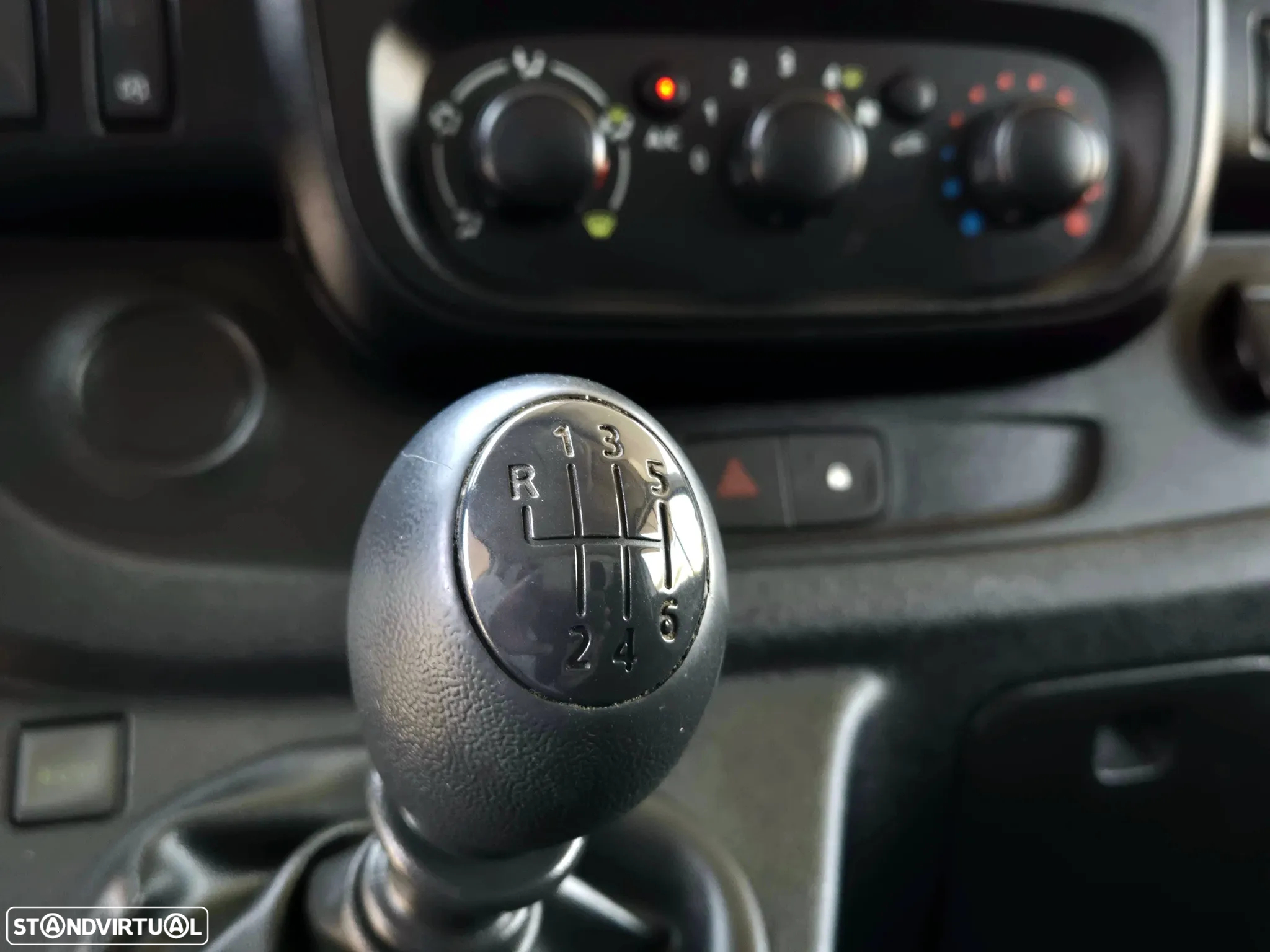 Renault Trafic 1.6 dCi L2H2 (Longa) - 16