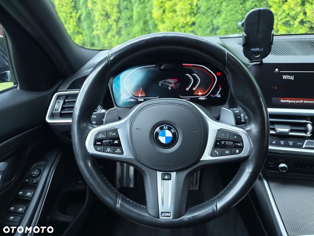 BMW Seria 3 320d xDrive Edition M Sport Shadow - 26