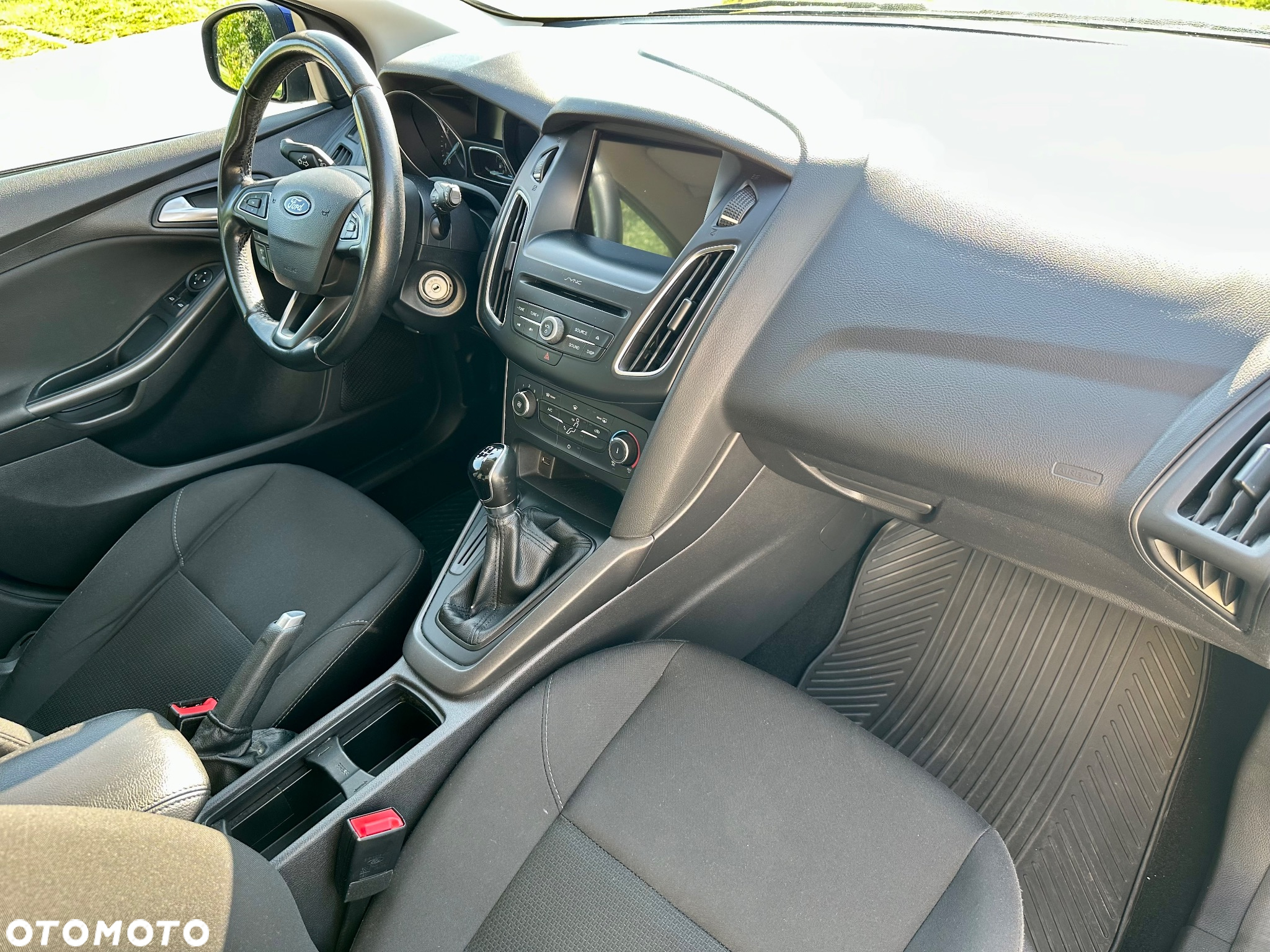 Ford Focus 1.6 SYNC Edition - 9