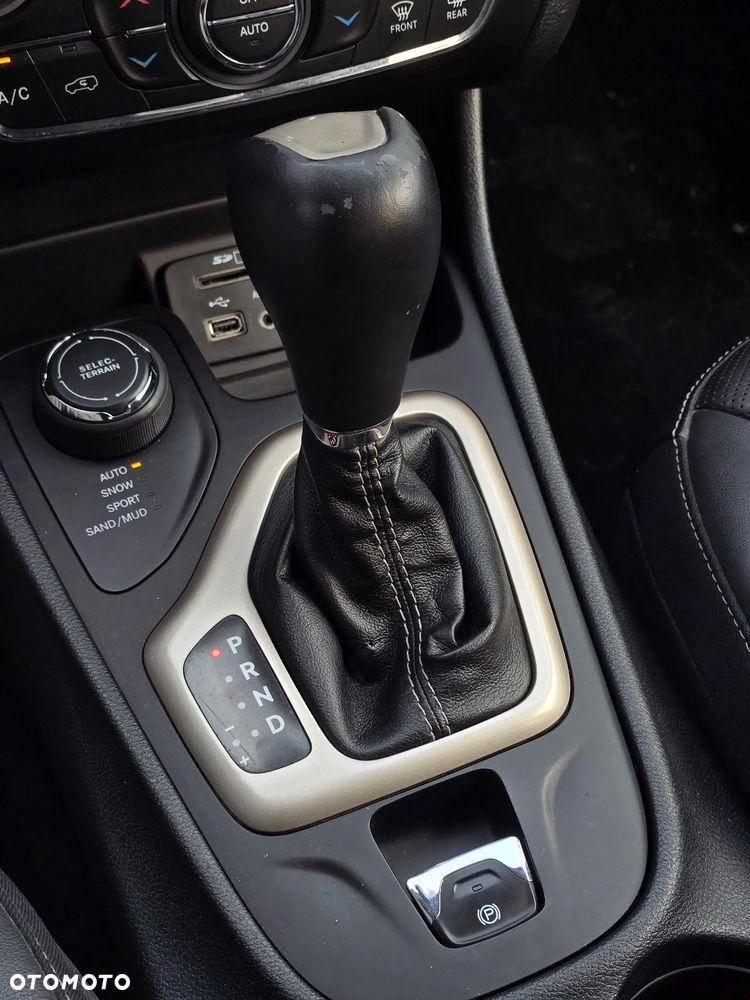 Jeep Cherokee 2.0 Multijet Active Drive I Automatik Limited - 30