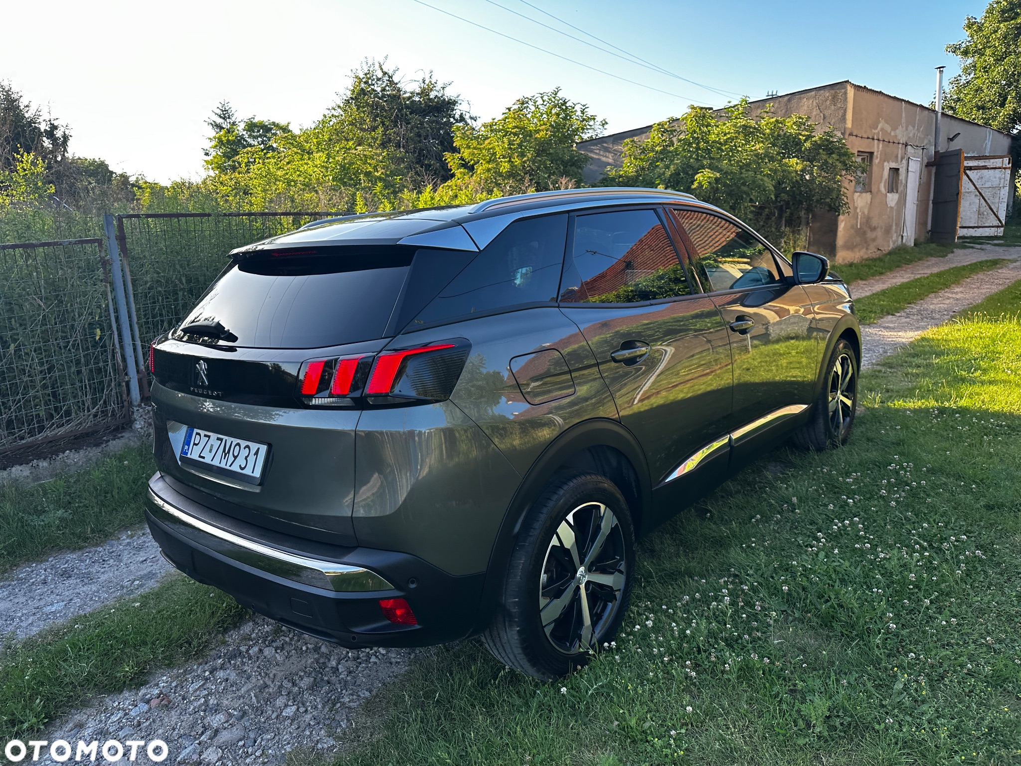 Peugeot 3008 1.2 PureTech GPF Allure S&S - 6