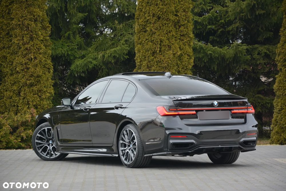 BMW Seria 7 - 11