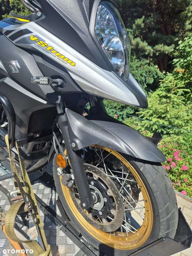 Suzuki V-STROM - 8