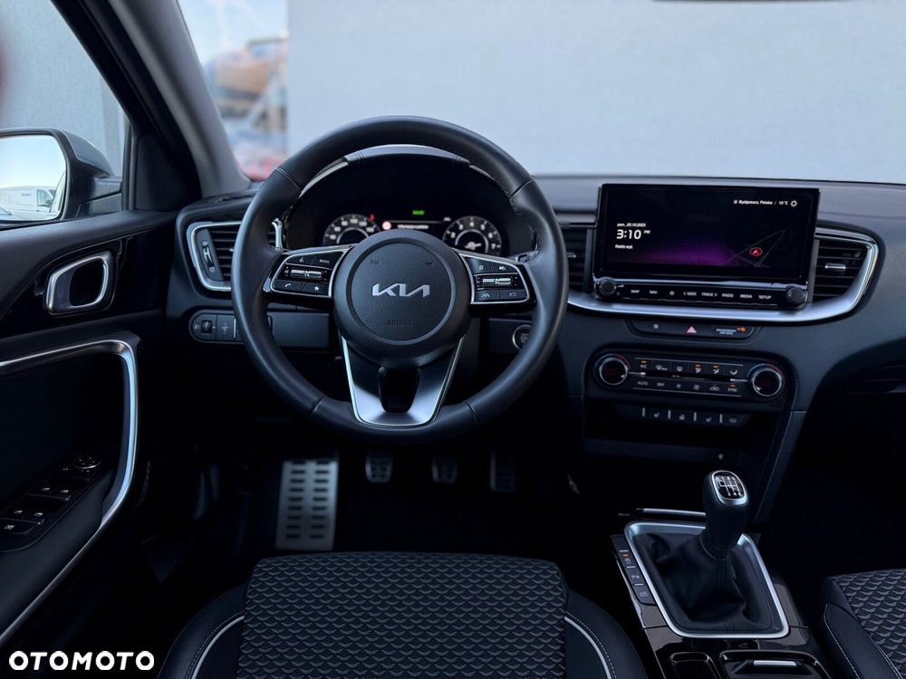 Kia Ceed 1.5 T-GDI L - 12