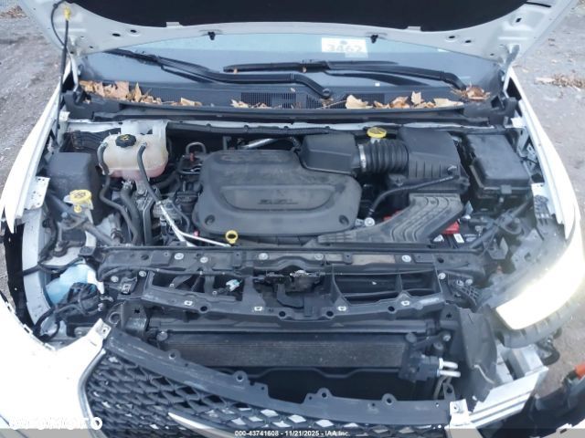 Chrysler Pacifica - 12