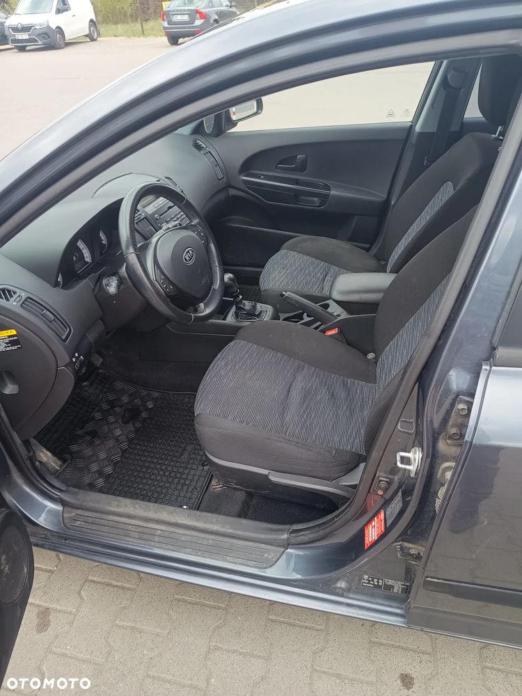 Kia Ceed 1.6 Comfort - 7