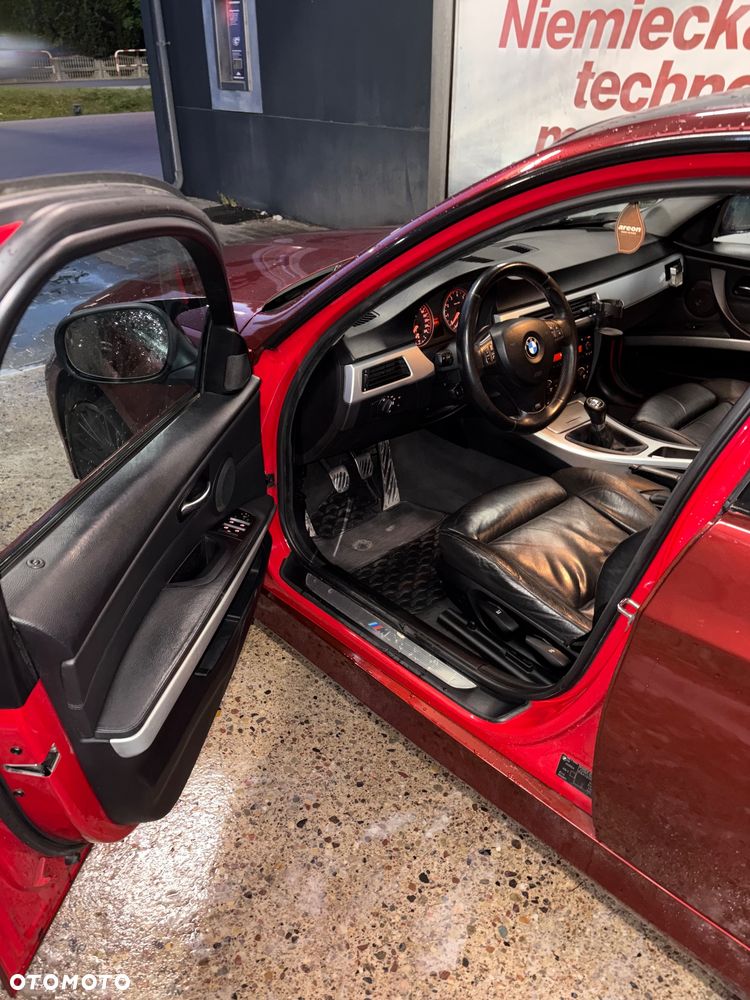 BMW Seria 3 330i - 8