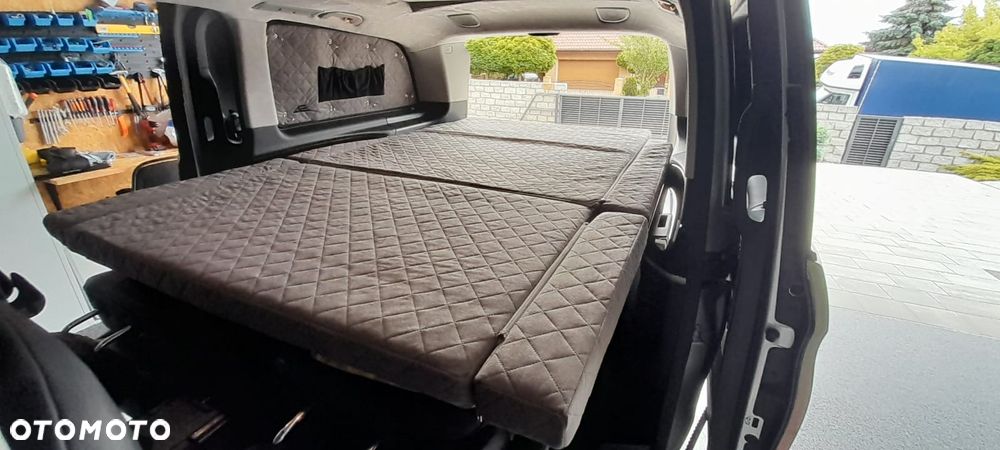 Mercedes-Benz Klasa V 250 (BlueTEC) d Avantgarde 7G-Tronic - 22