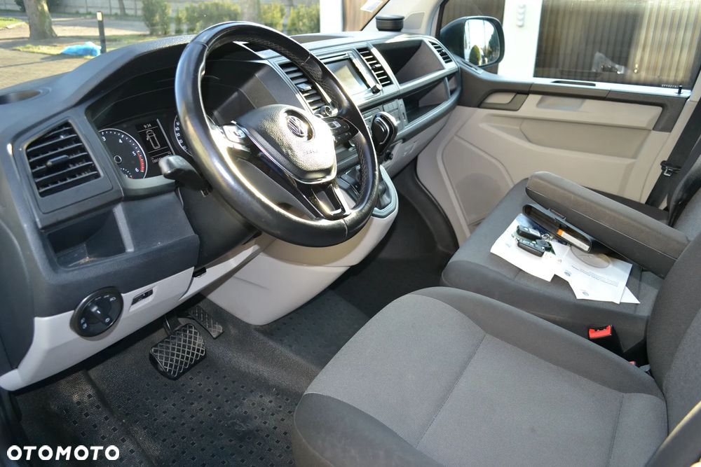 Volkswagen Transporter - 18