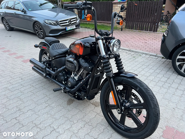Harley-Davidson Softail Street Bob