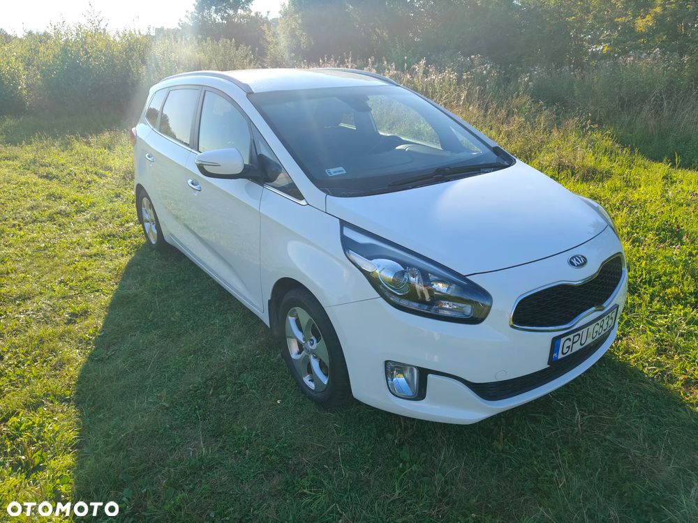 Kia Carens 1.6 GDI L - 10