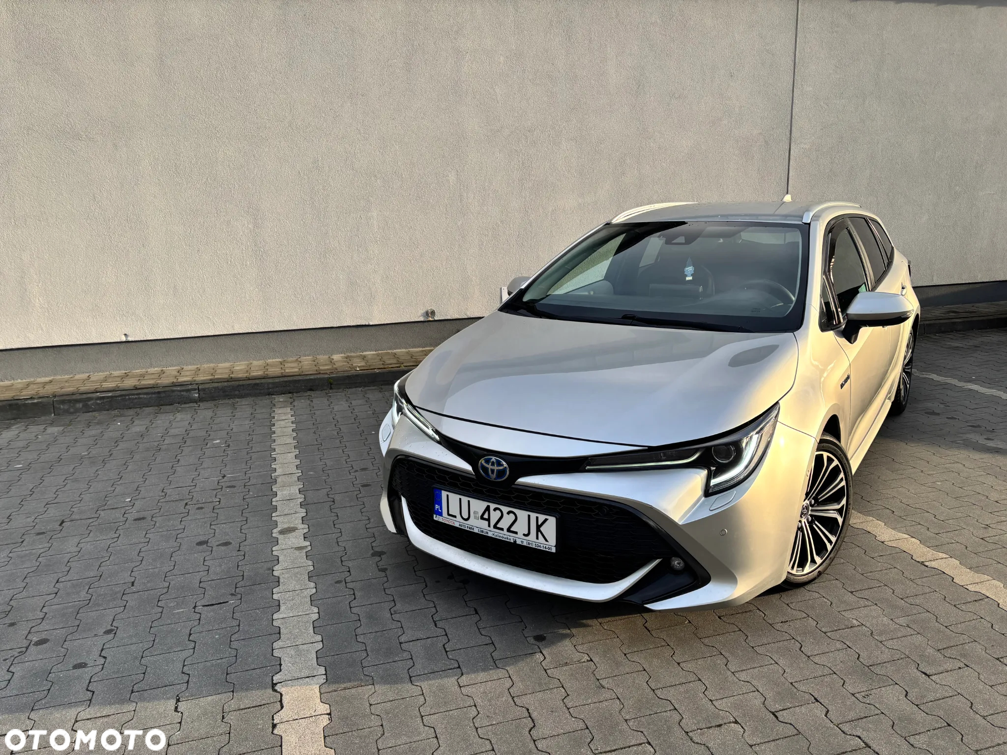 Toyota Corolla 1.8 Hybrid Comfort - 2