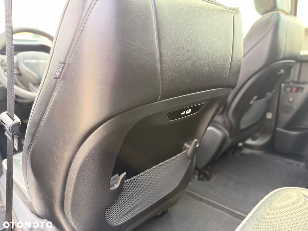 Chrysler Pacifica - 27