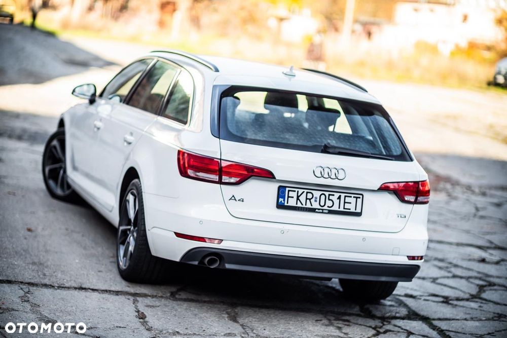 Audi A4 Avant 2.0 TDI S tronic - 28