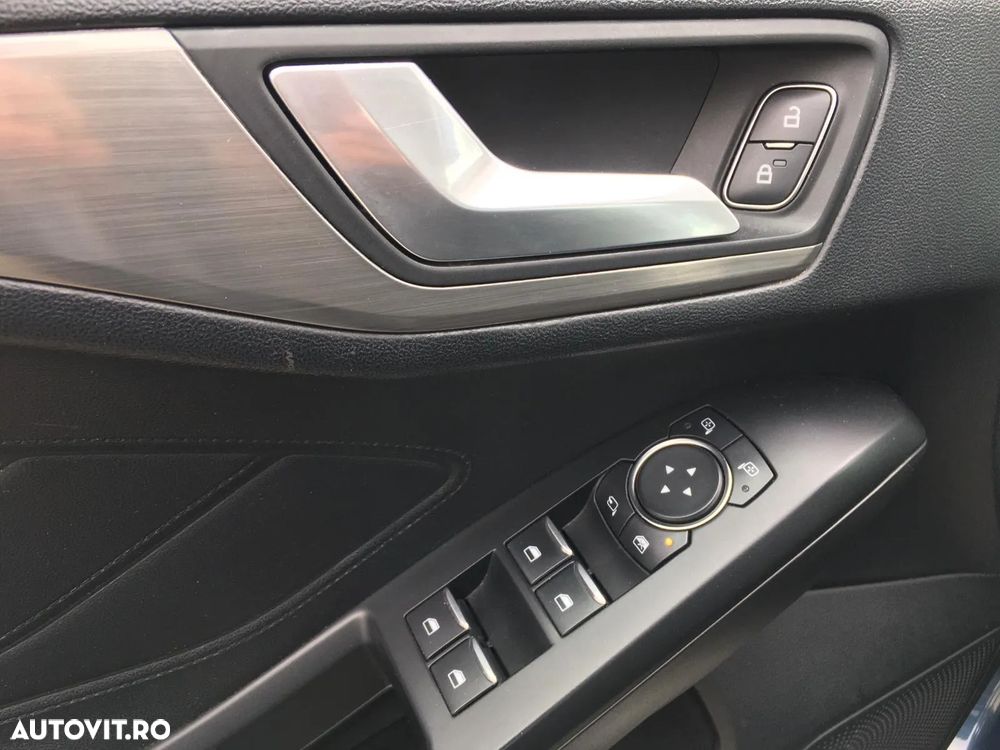 Ford Focus Turnier 1.5 EcoBlue Start-Stopp-System TITANIUM DESIGN - 14