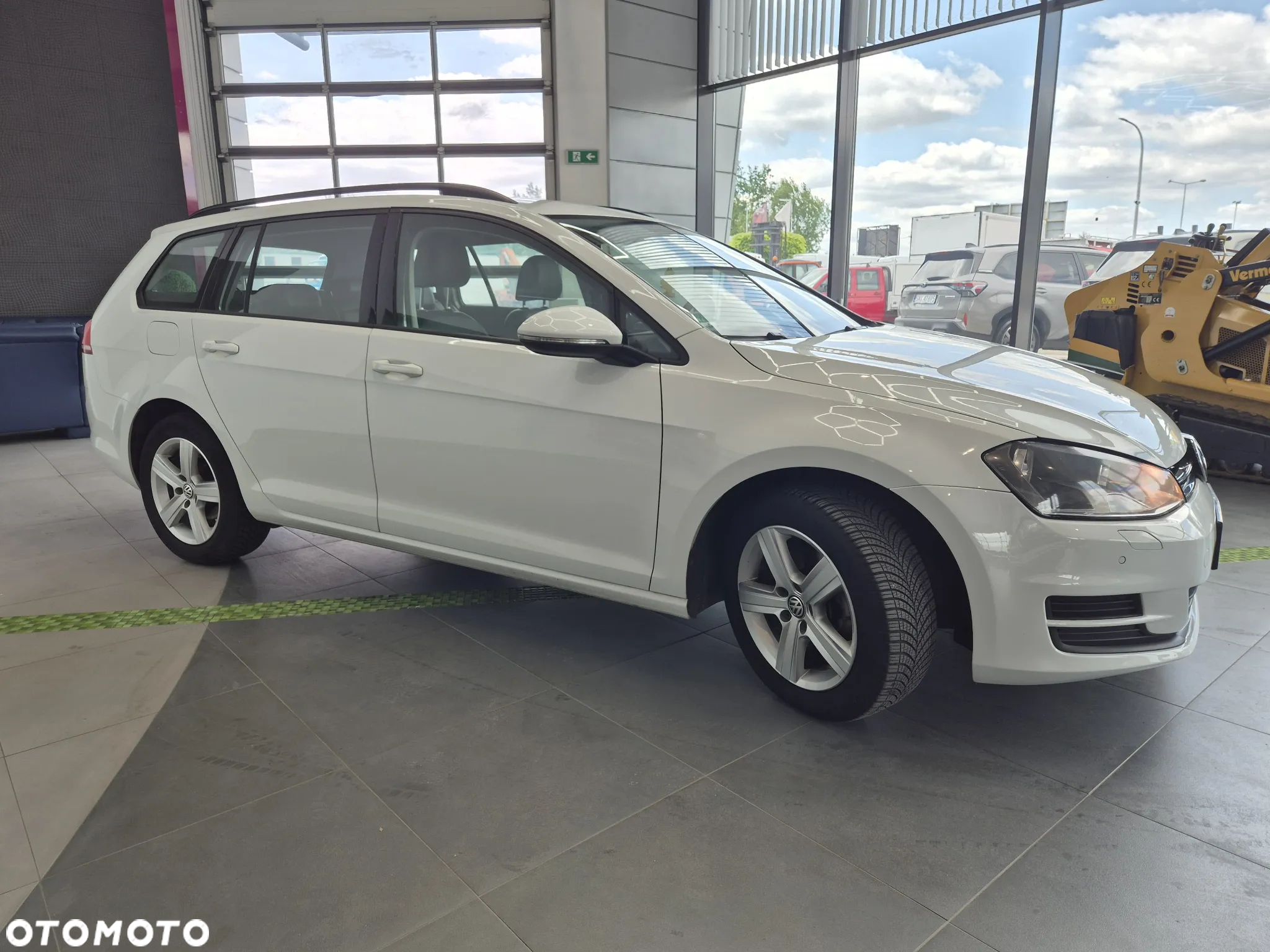 Volkswagen Golf 1.6 BlueTDI Comfortline - 6