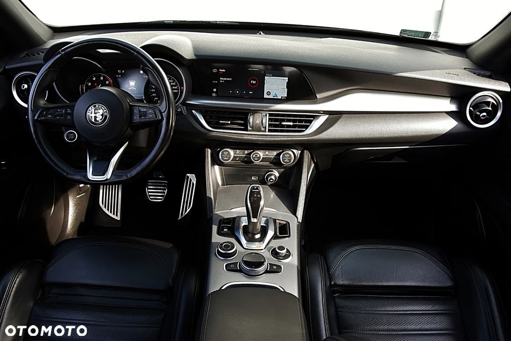 Alfa Romeo Stelvio 2.0 Turbo Veloce Q4 - 18
