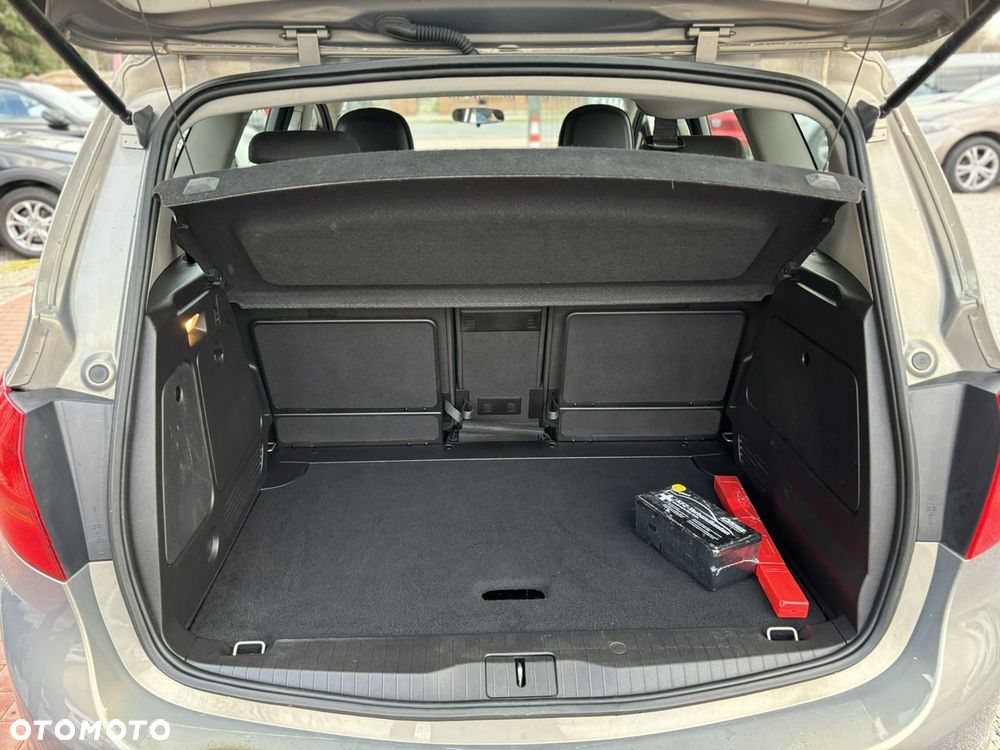 Opel Meriva - 22