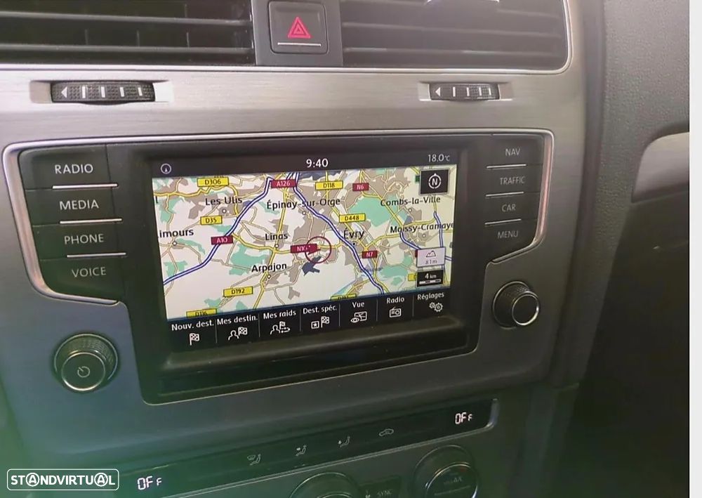 VW Golf 1.6 TDi R-Line - 16