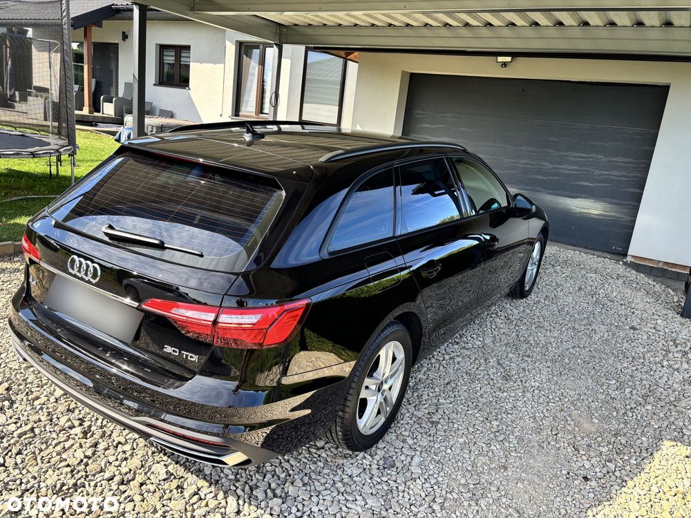 Audi A4 Avant - 4