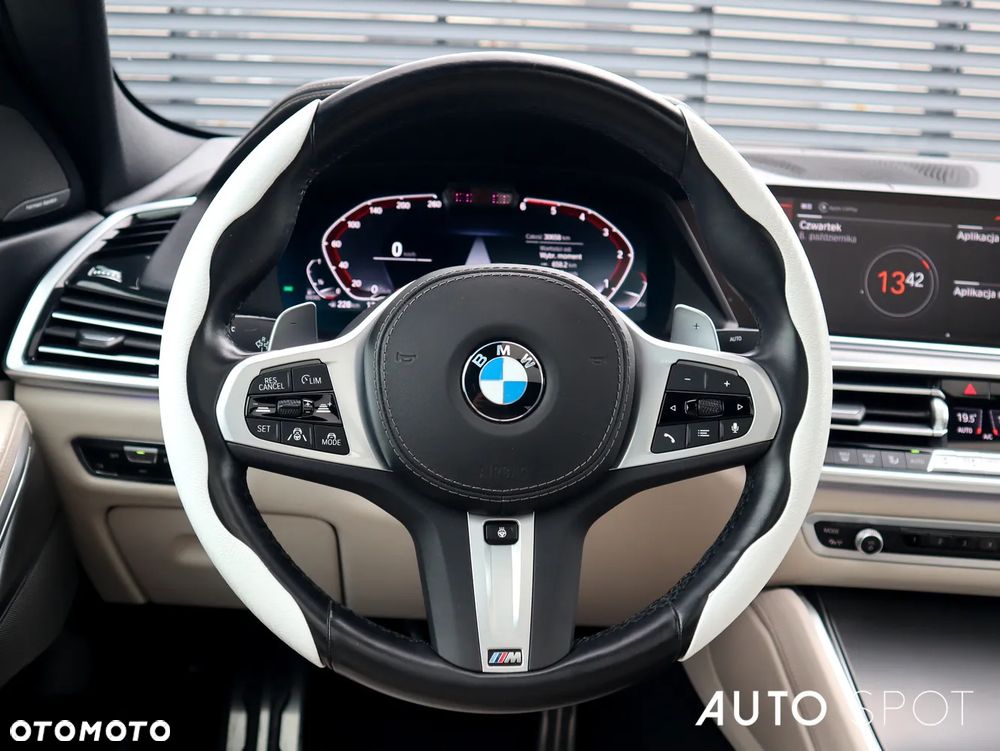 BMW X6 xDrive40d - 22