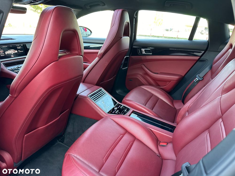 Porsche Panamera 4 E-Hybrid Platinum Edition - 11