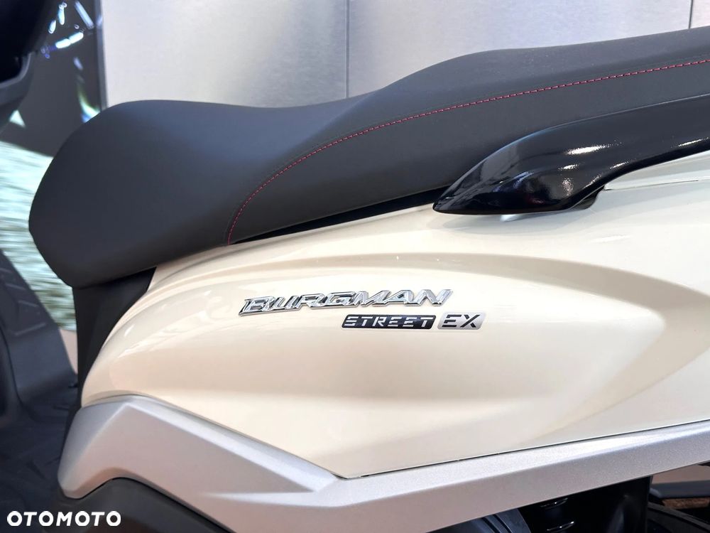 Suzuki Burgman - 4