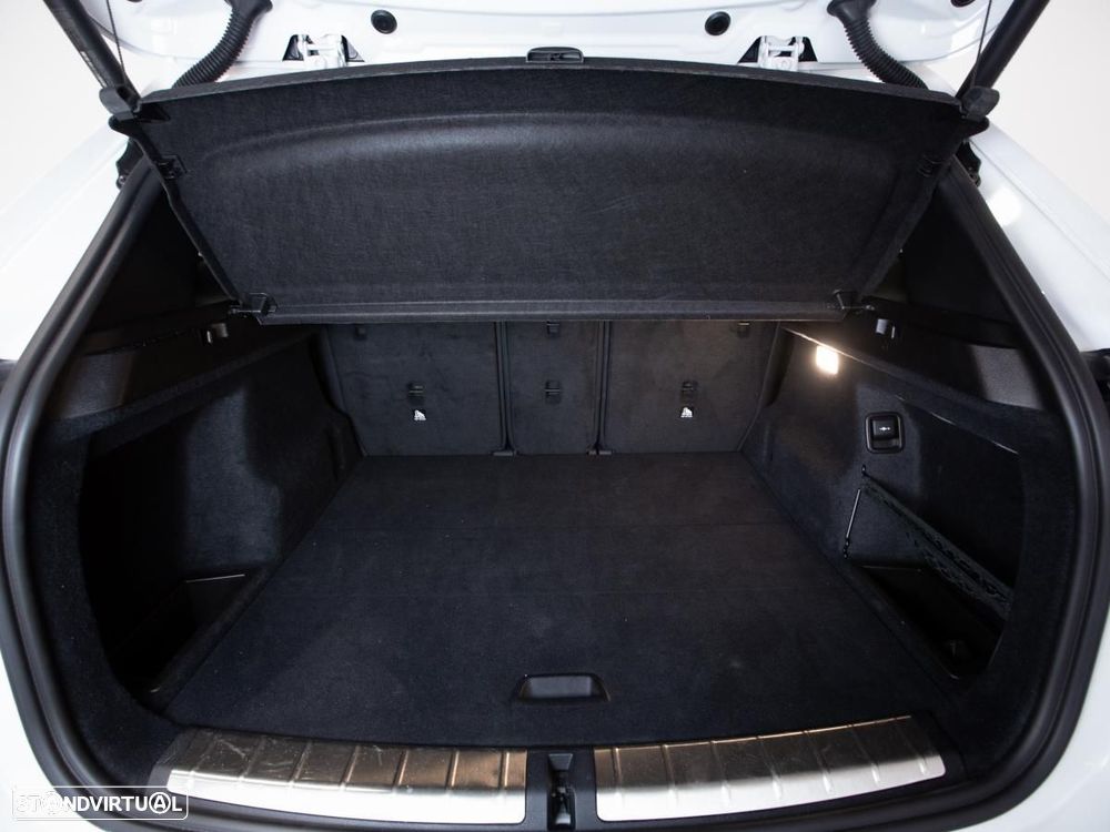 BMW X1 18 d sDrive xLine Auto - 12