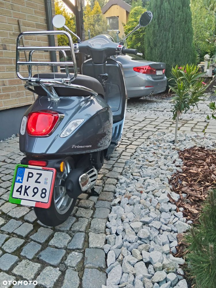 Piaggio Vespa - 2