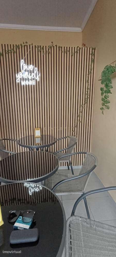 Trespasse de Café Totalmente Equipado na Quinta do Conde - Grande imagem: 5/7