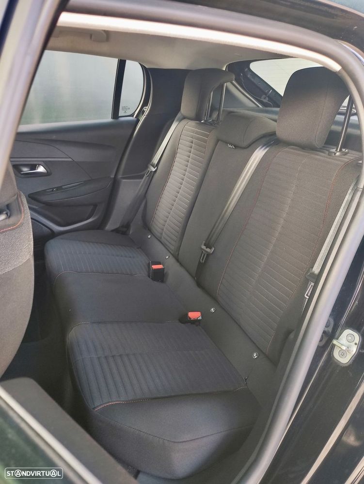 Peugeot 208 1.2 PureTech Active Pack - 17