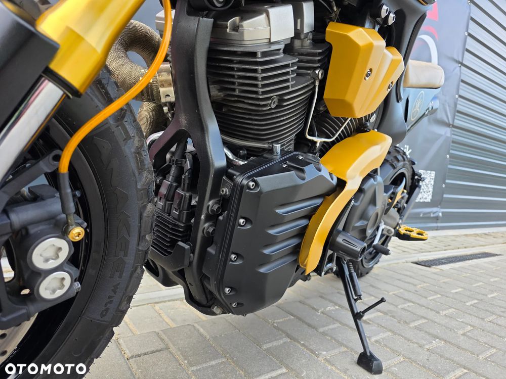Yamaha MT - 27