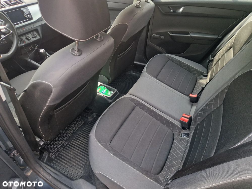 Skoda Fabia 1.0 Ambition - 11