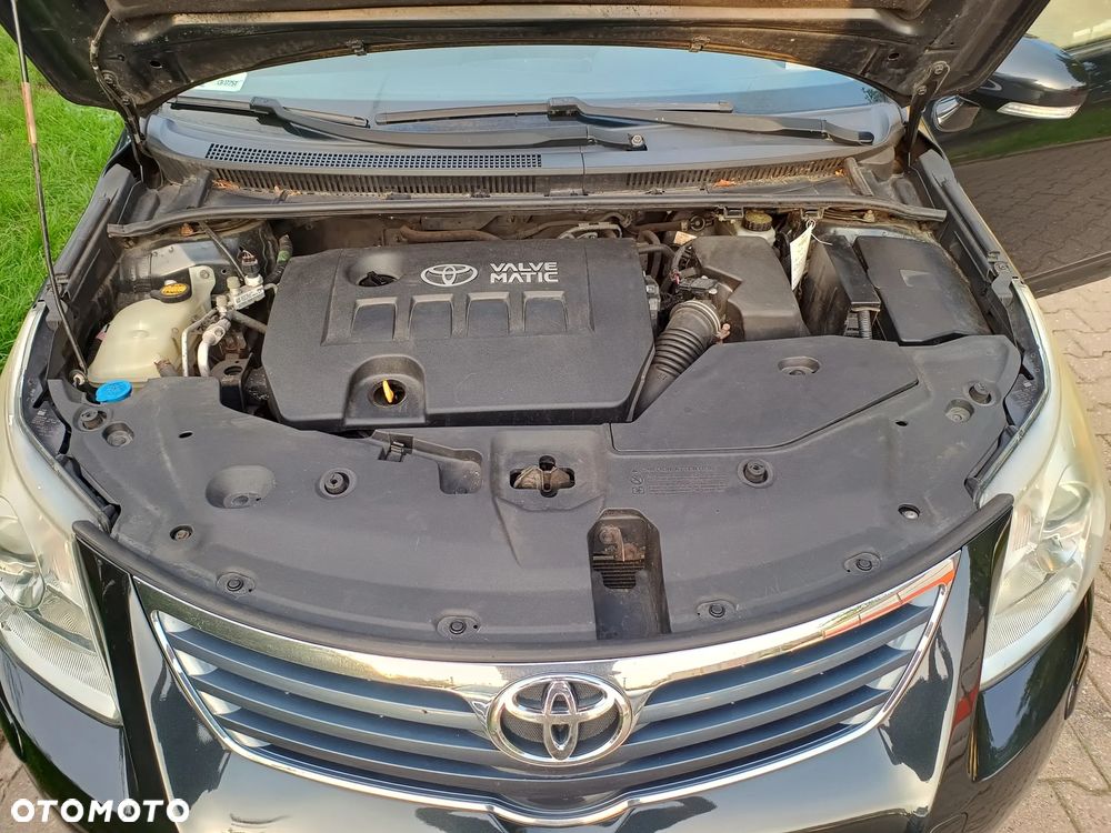 Toyota Avensis 1.6 Luna - 18