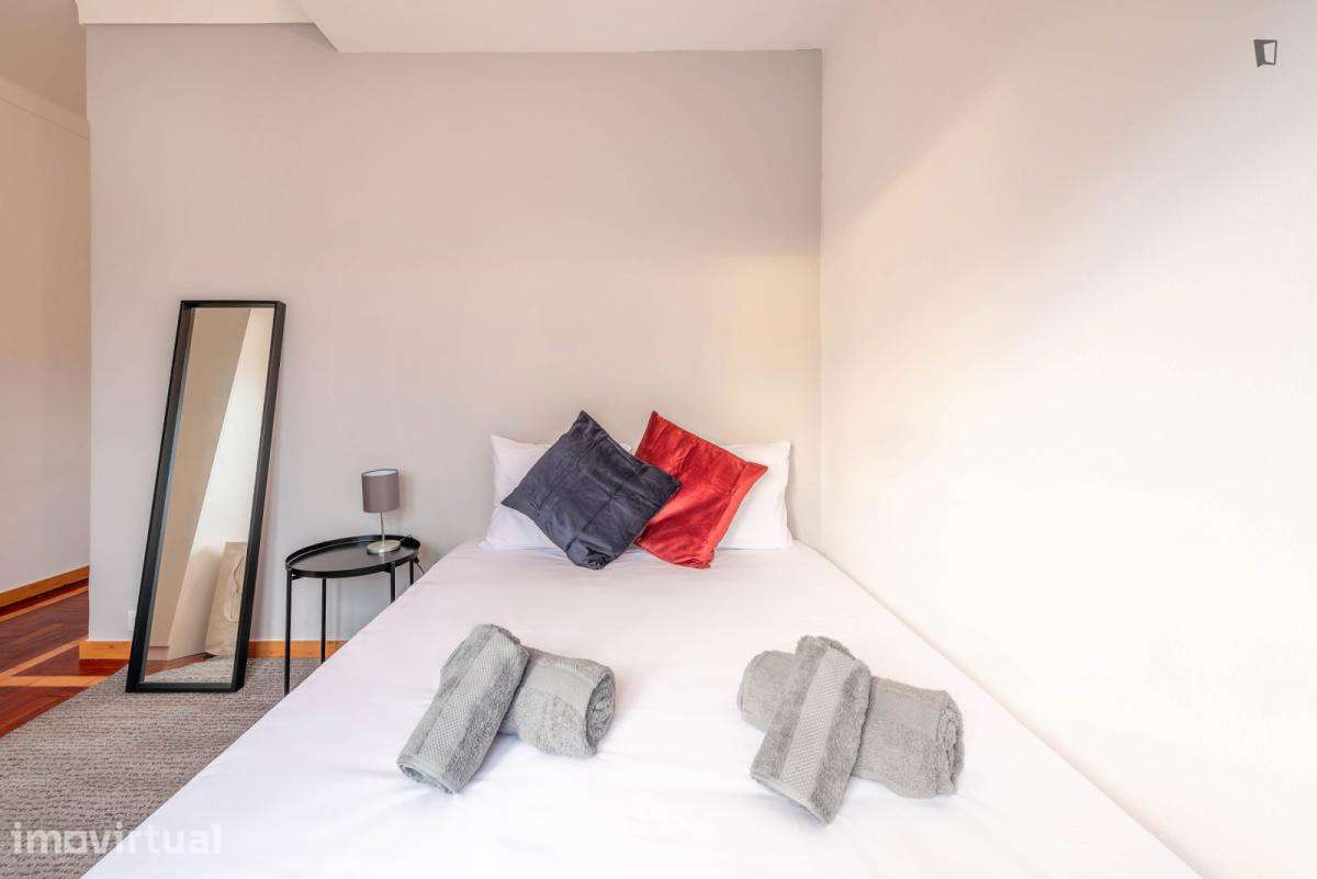 Quarto - localizado em Telheiras Lisbon - Grande imagem: 2/13