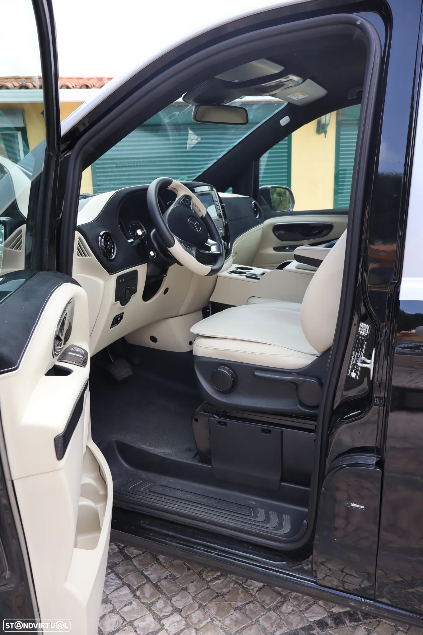 Mercedes-Benz Vito Tourer - 11